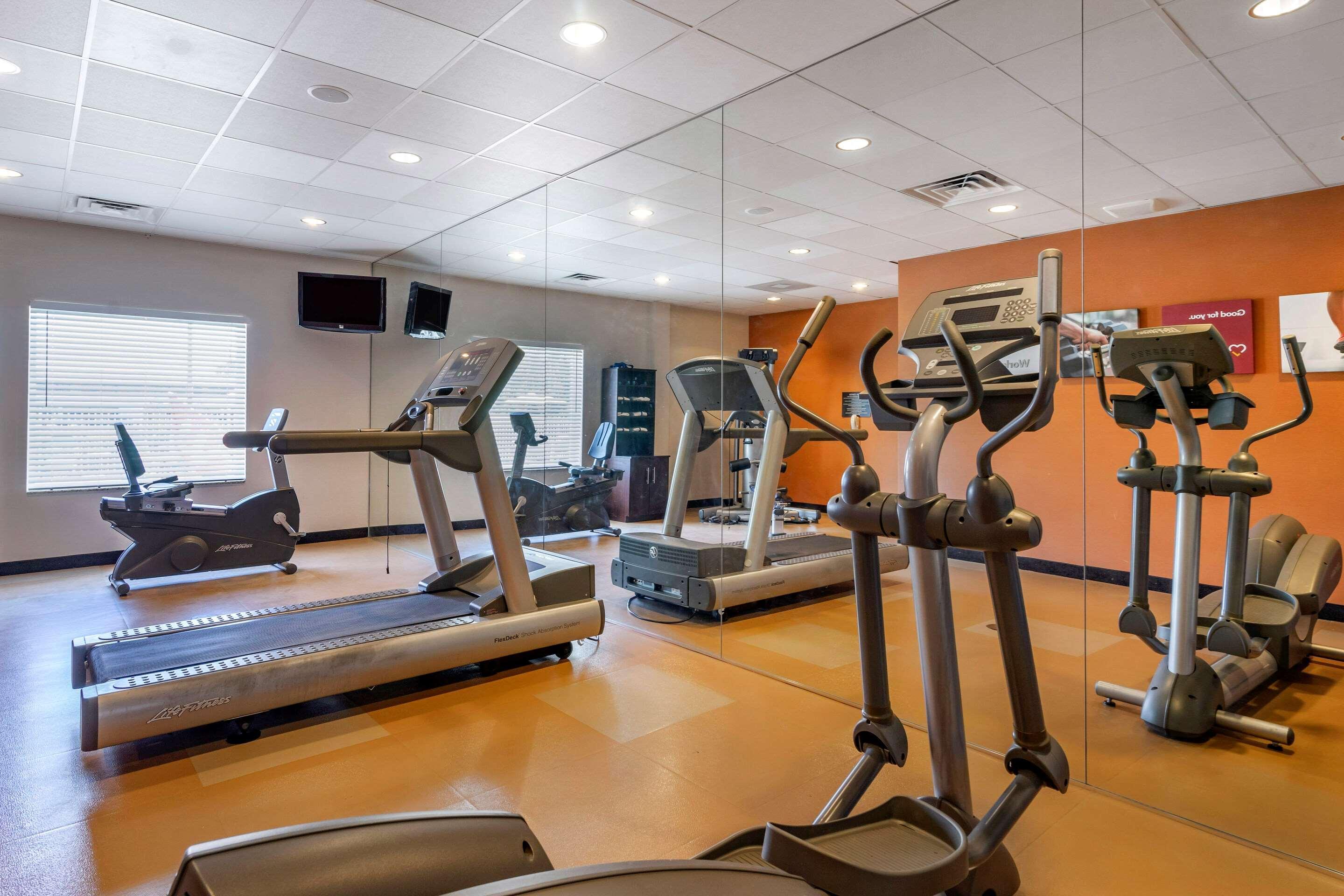 Hampton Inn By Hilton Tampa Fairgrounds Casino Екстер'єр фото